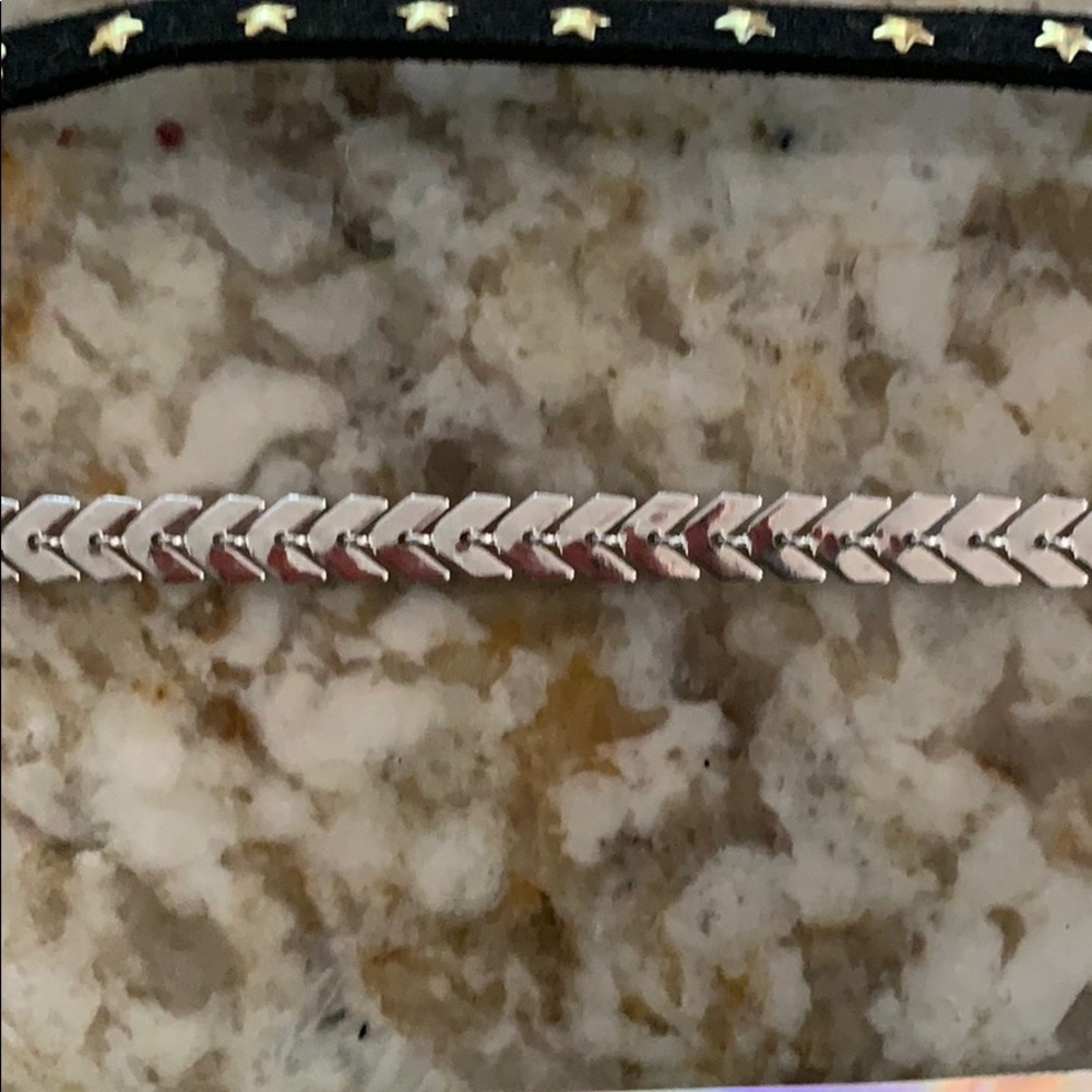 Chokers - Picture 3 of 4